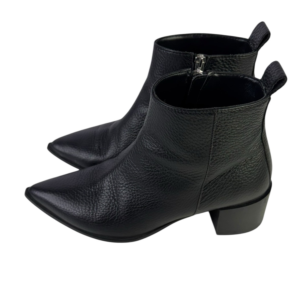 Everlane The Boss Boot Black Pebbled Leather Pointed Toe Ankle Bootie Size 6